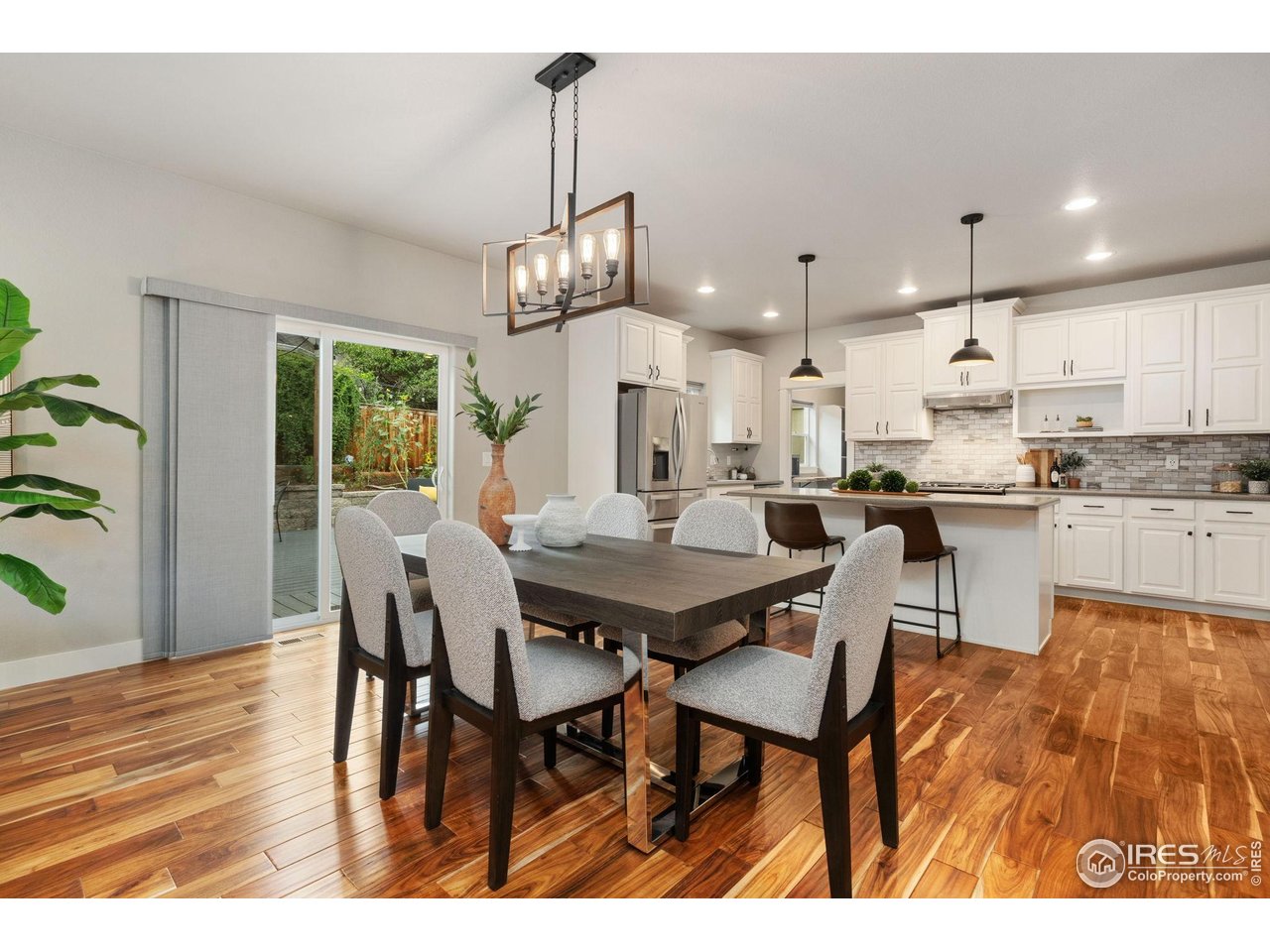 2721 Treasure Cove Rd