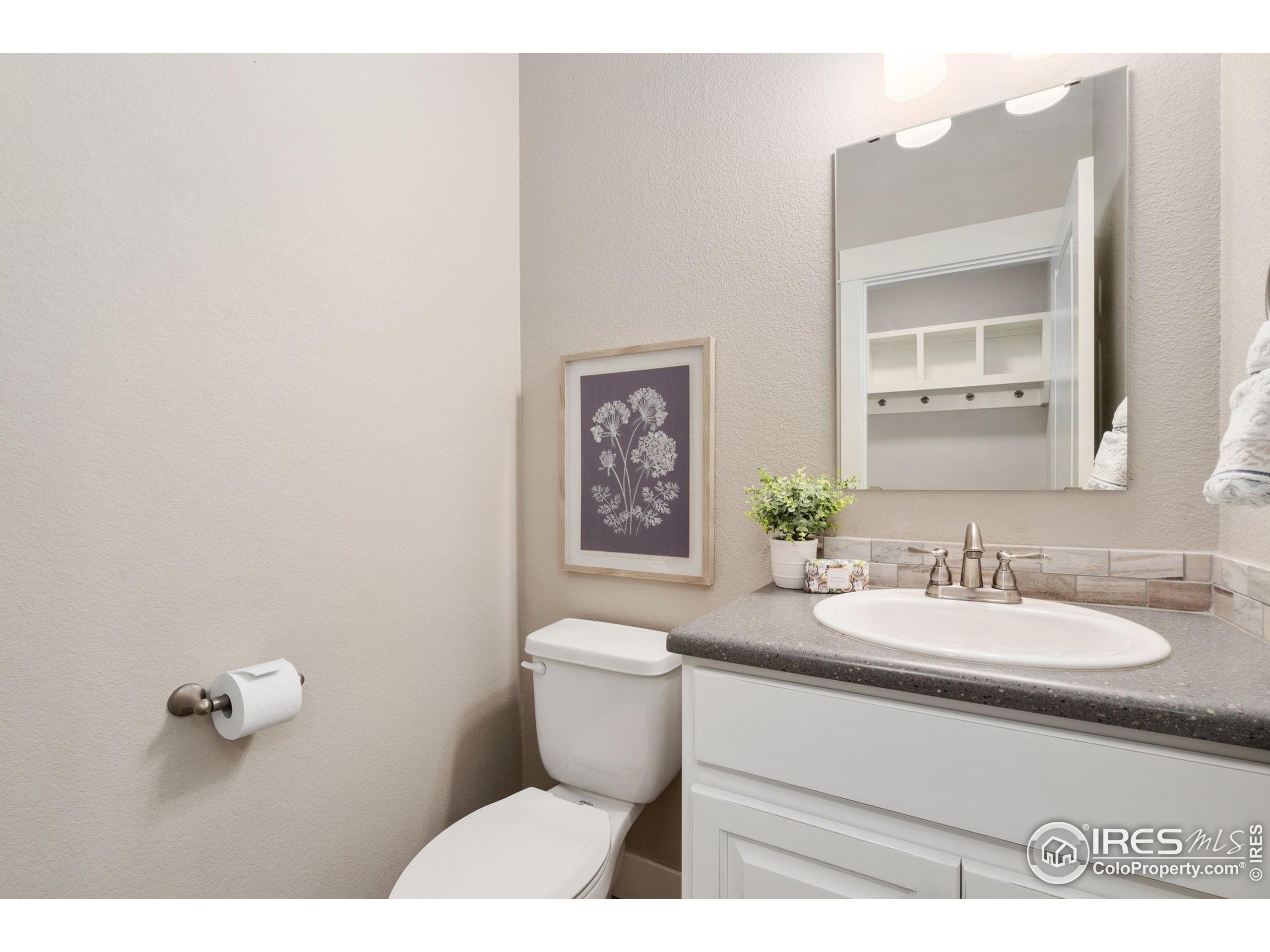 2721 Treasure Cove Rd