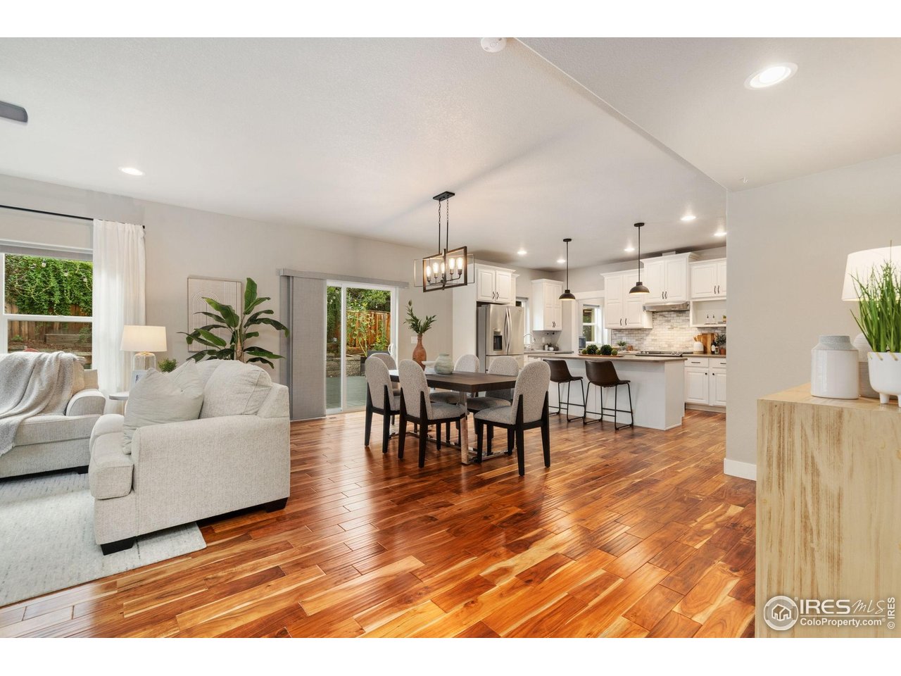 2721 Treasure Cove Rd