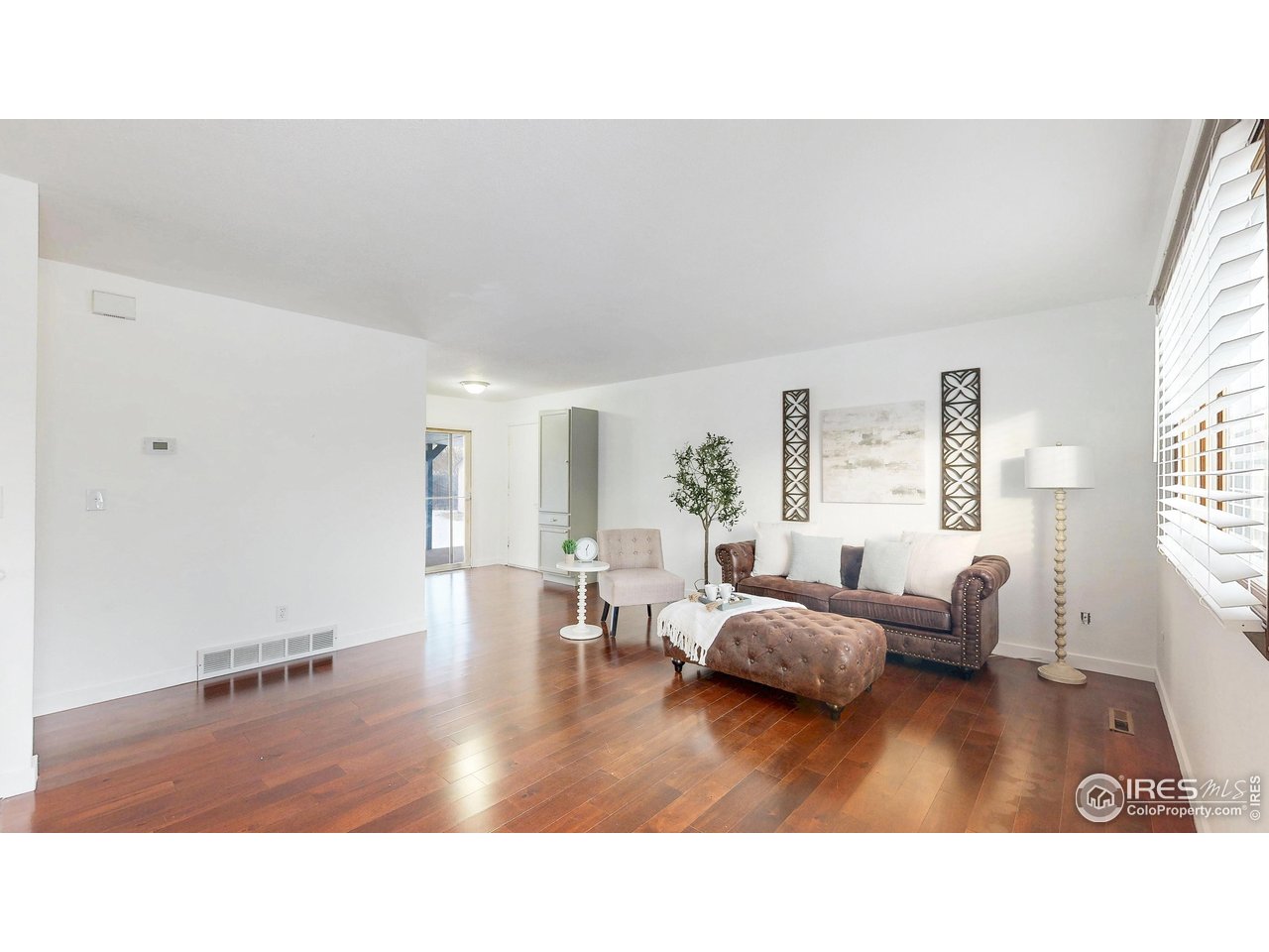 127 Lori Dr
