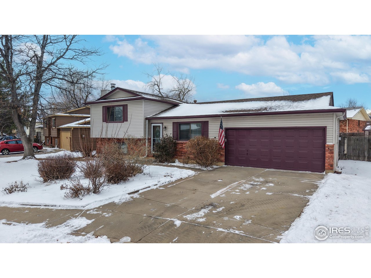 127 Lori Dr