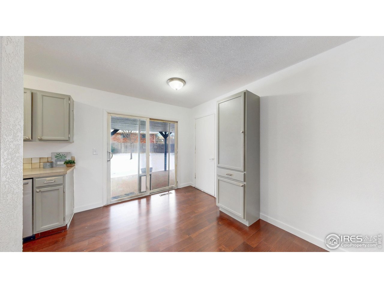127 Lori Dr