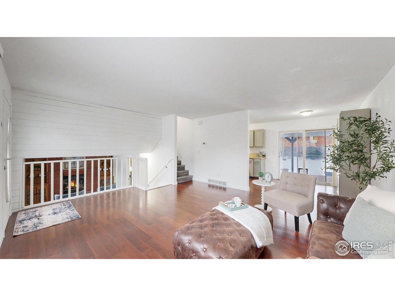 127 Lori Dr