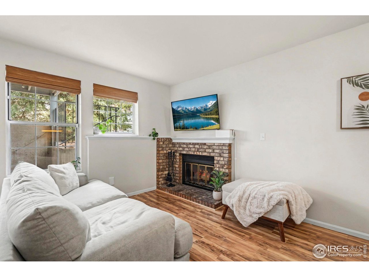 1601 W Swallow Rd 9-B