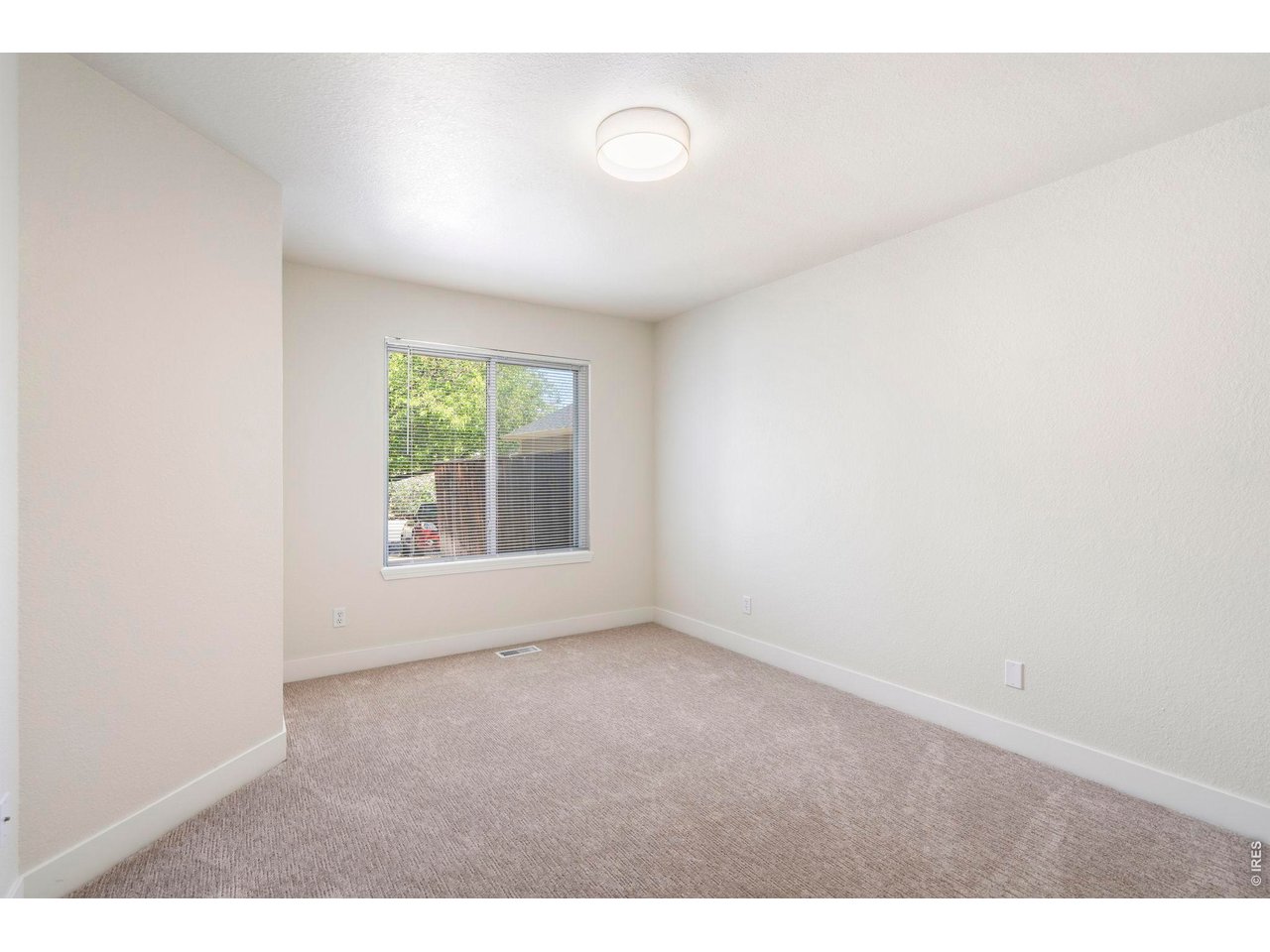 2975 Neil Dr 3