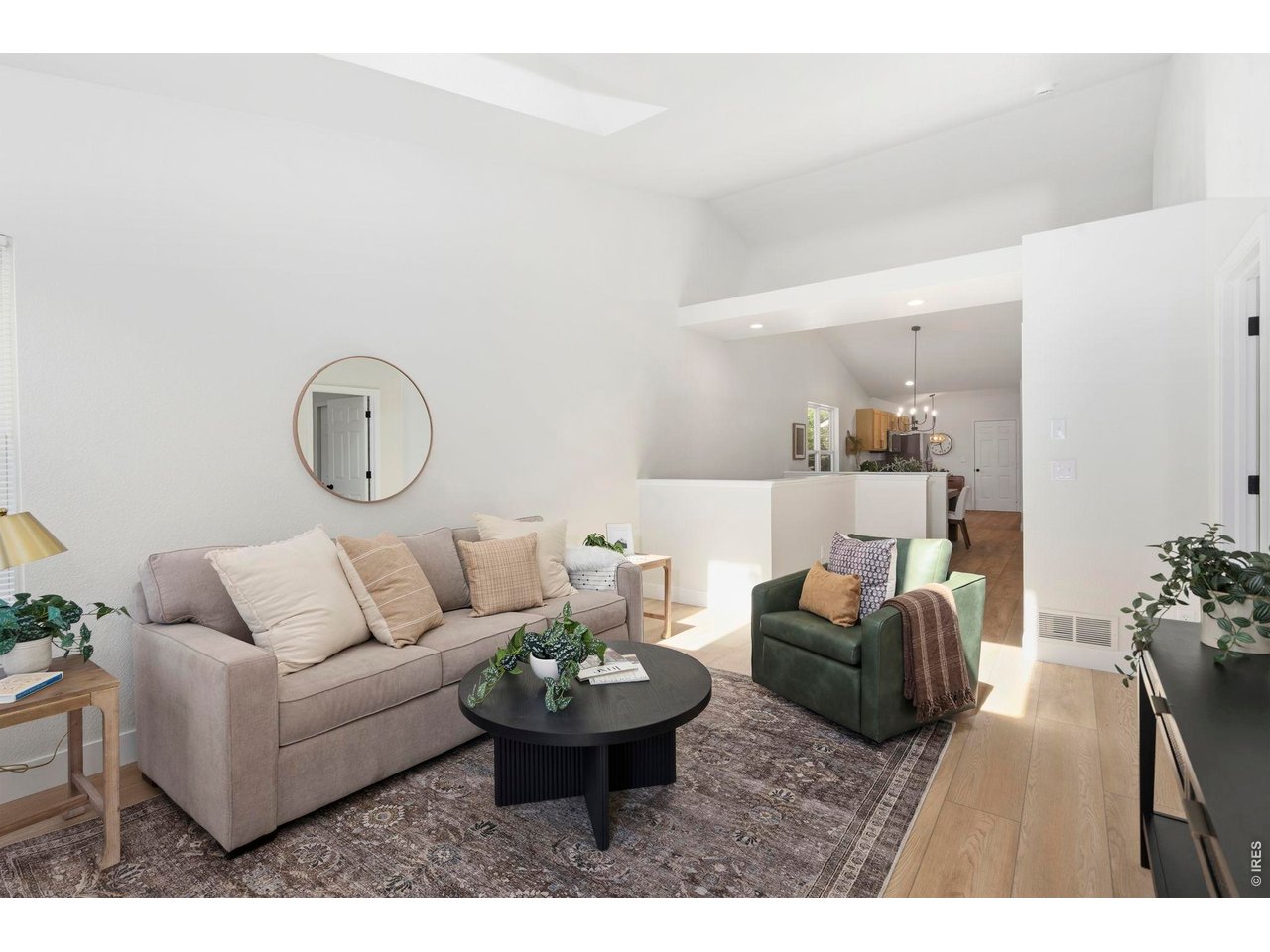 2975 Neil Dr 3