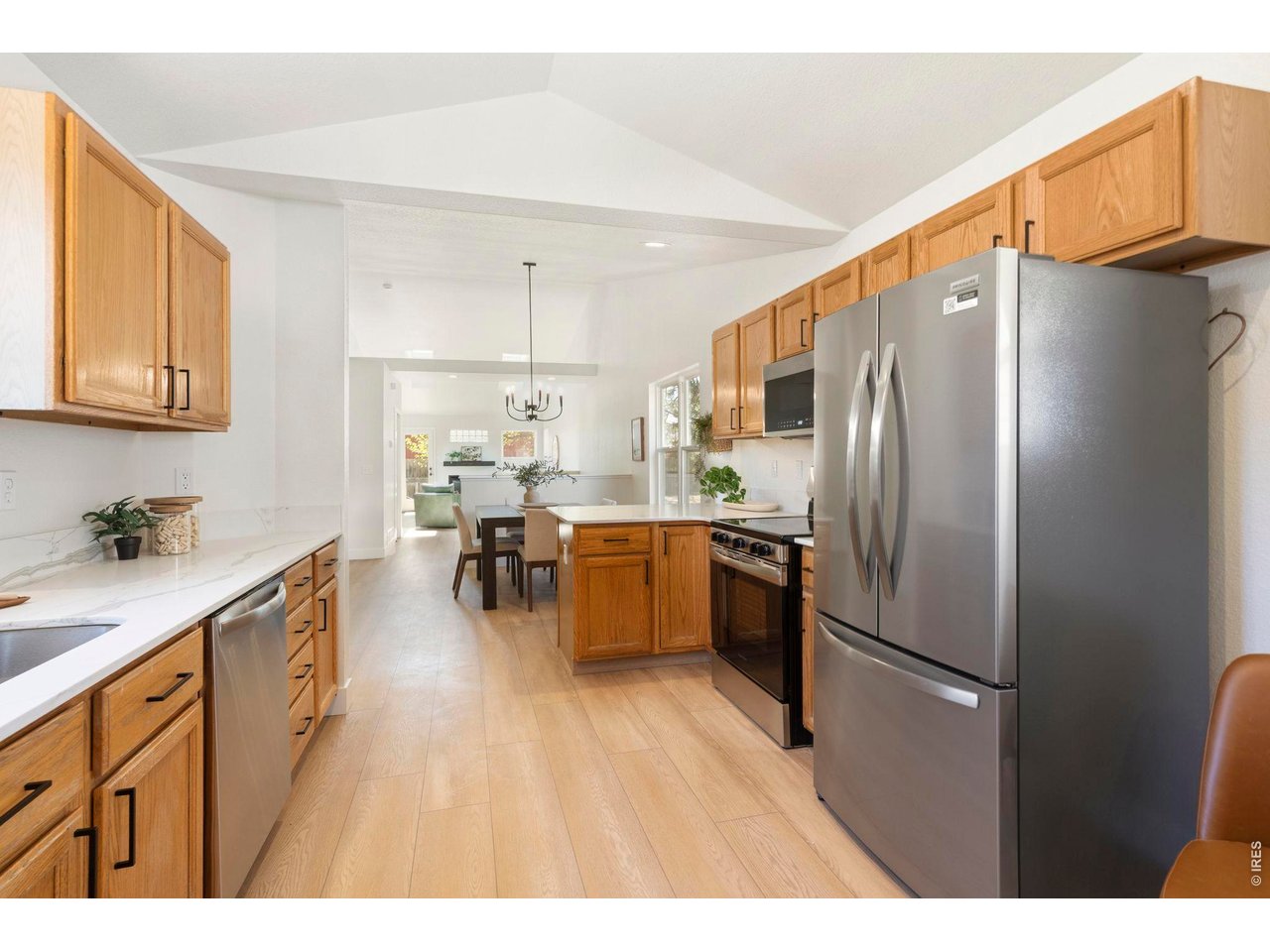 2975 Neil Dr 3