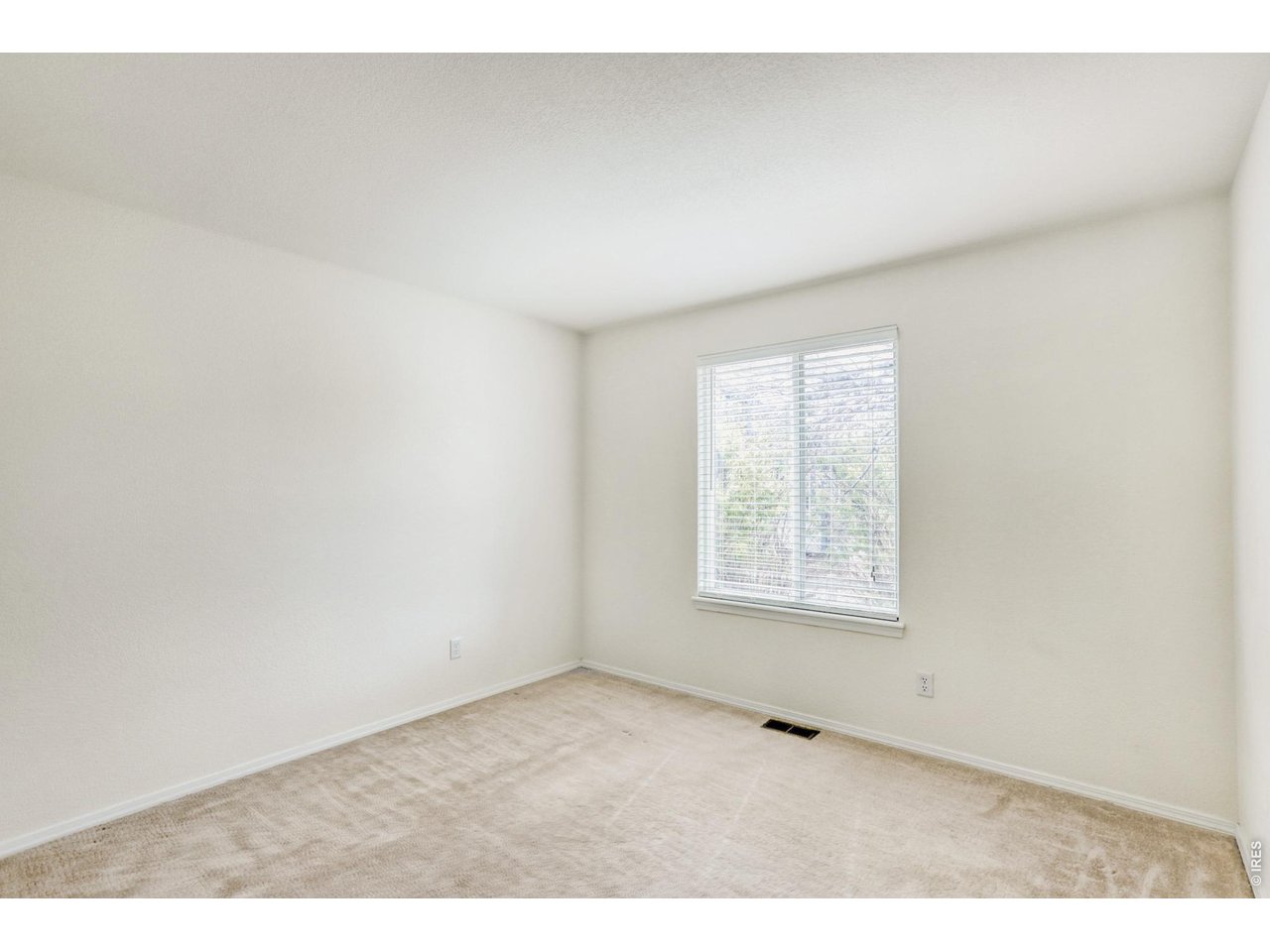 1432 Curtiss Ct
