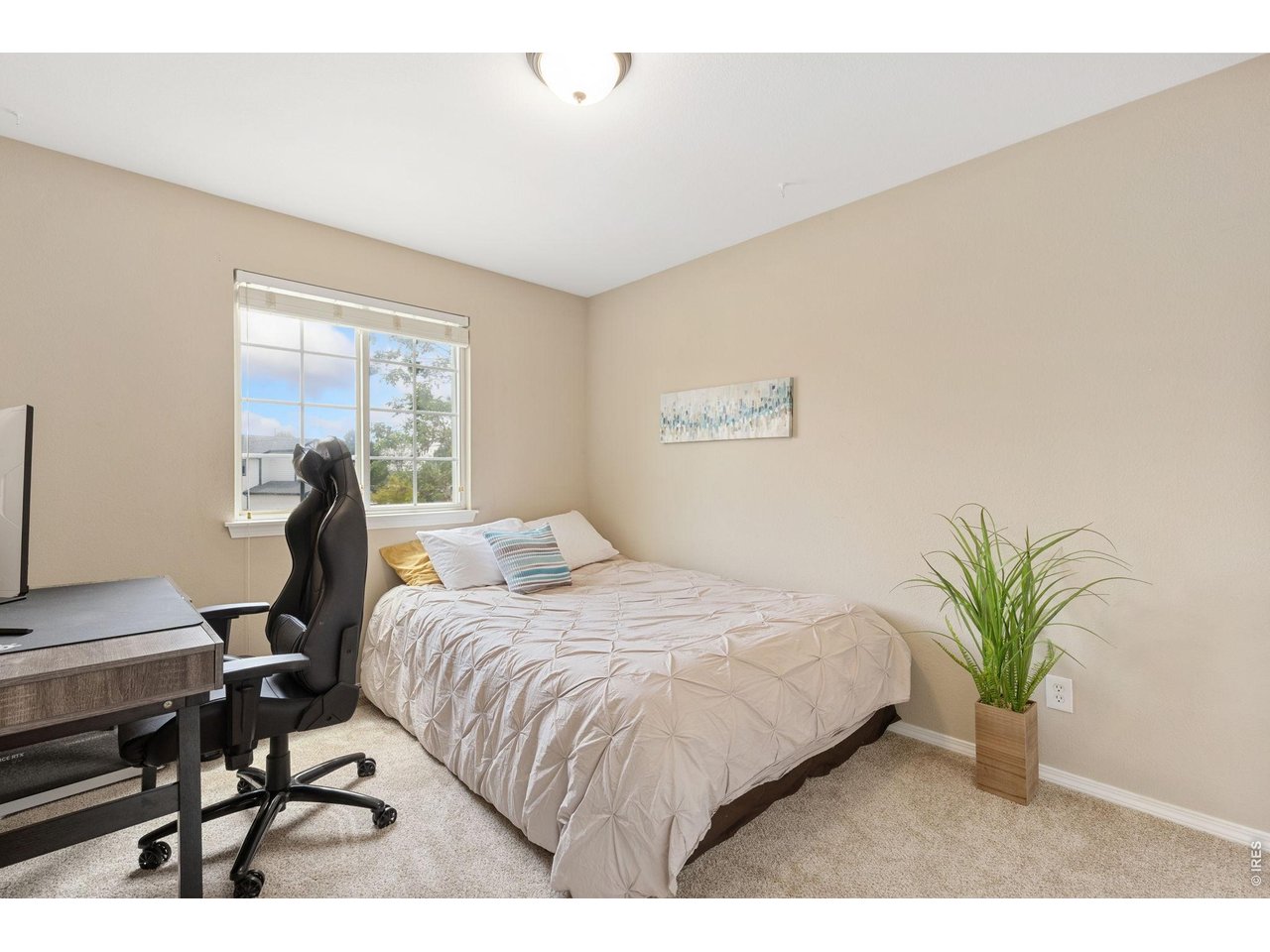 2122 Redhead Dr
