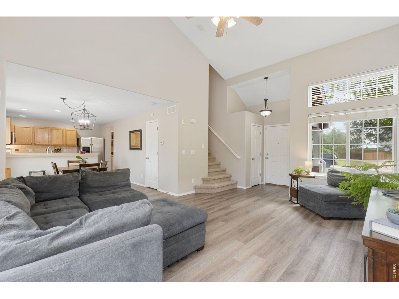 2122 Redhead Dr
