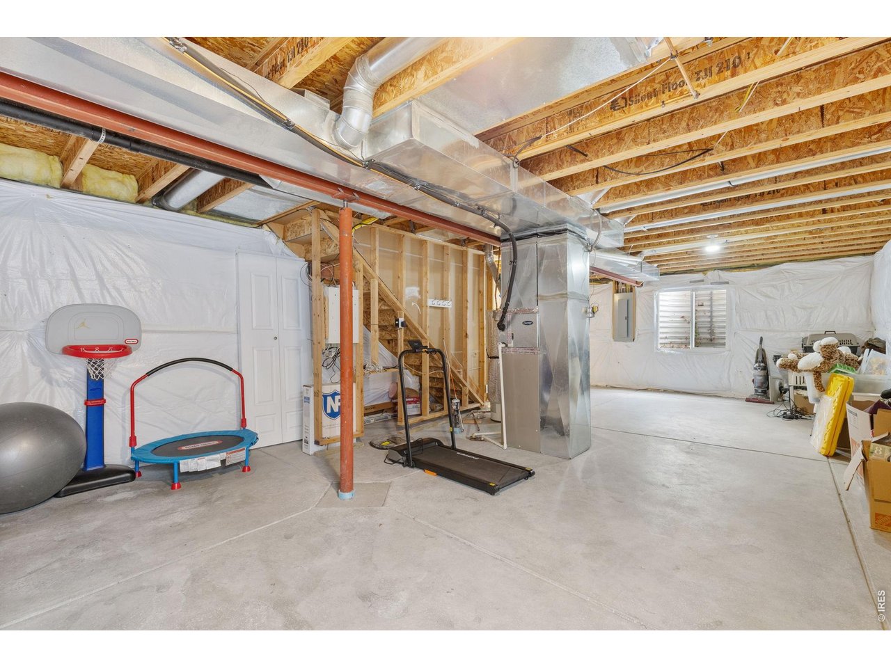 2122 Redhead Dr
