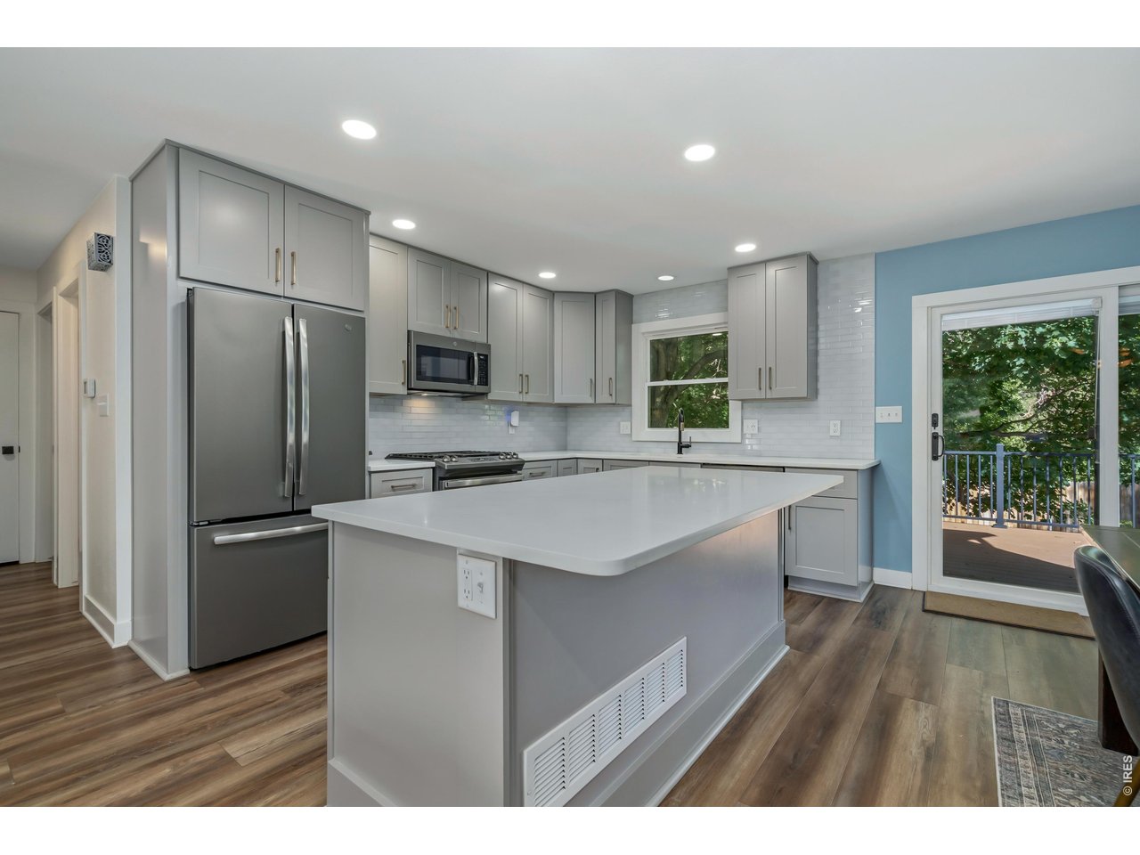2818 Edinburgh Ct