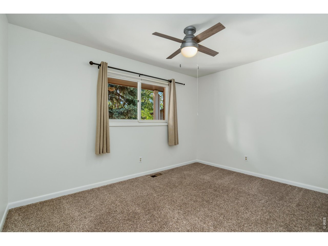 2818 Edinburgh Ct
