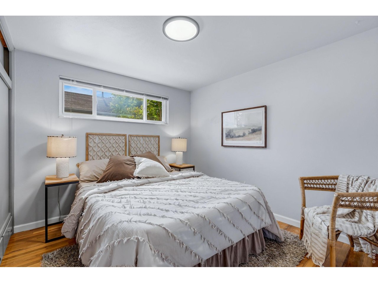 106 E 22nd St