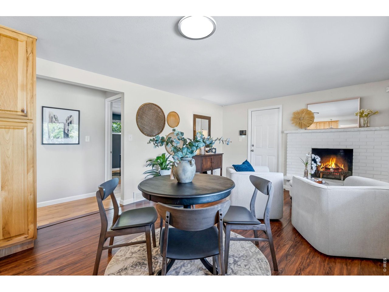 106 E 22nd St