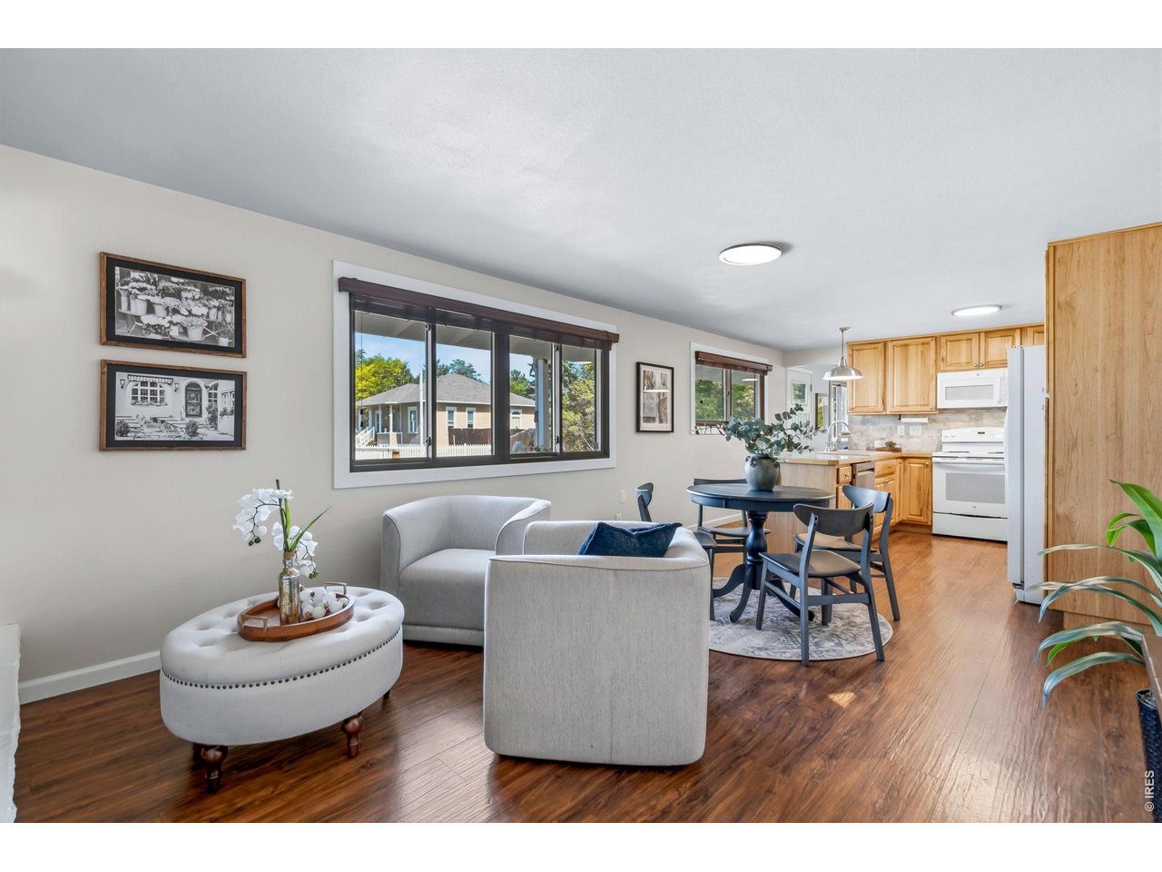 106 E 22nd St