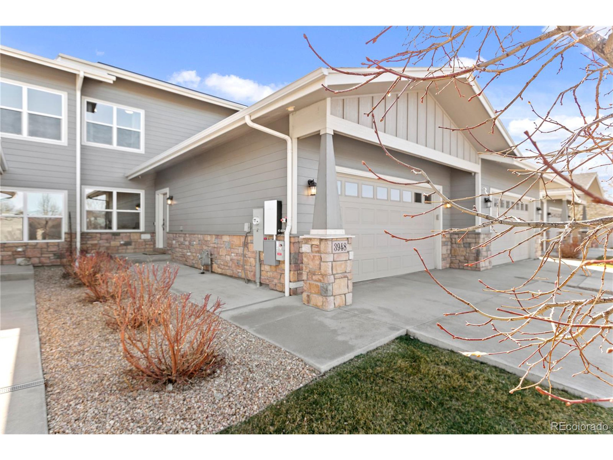 3948 Avenida Del Sol Dr