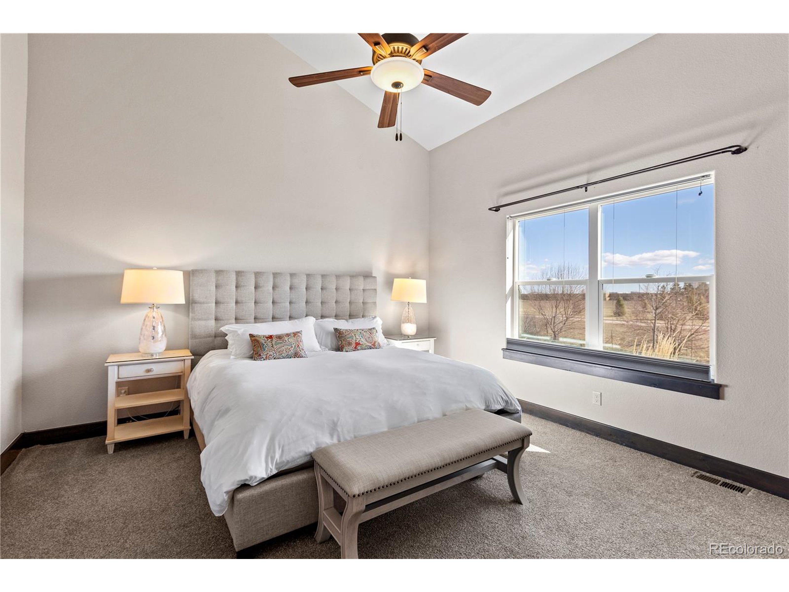 3948 Avenida Del Sol Dr