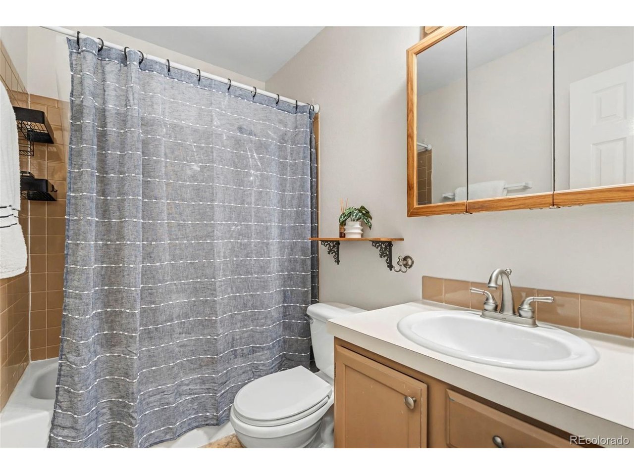 1601 W Swallow Rd 9B