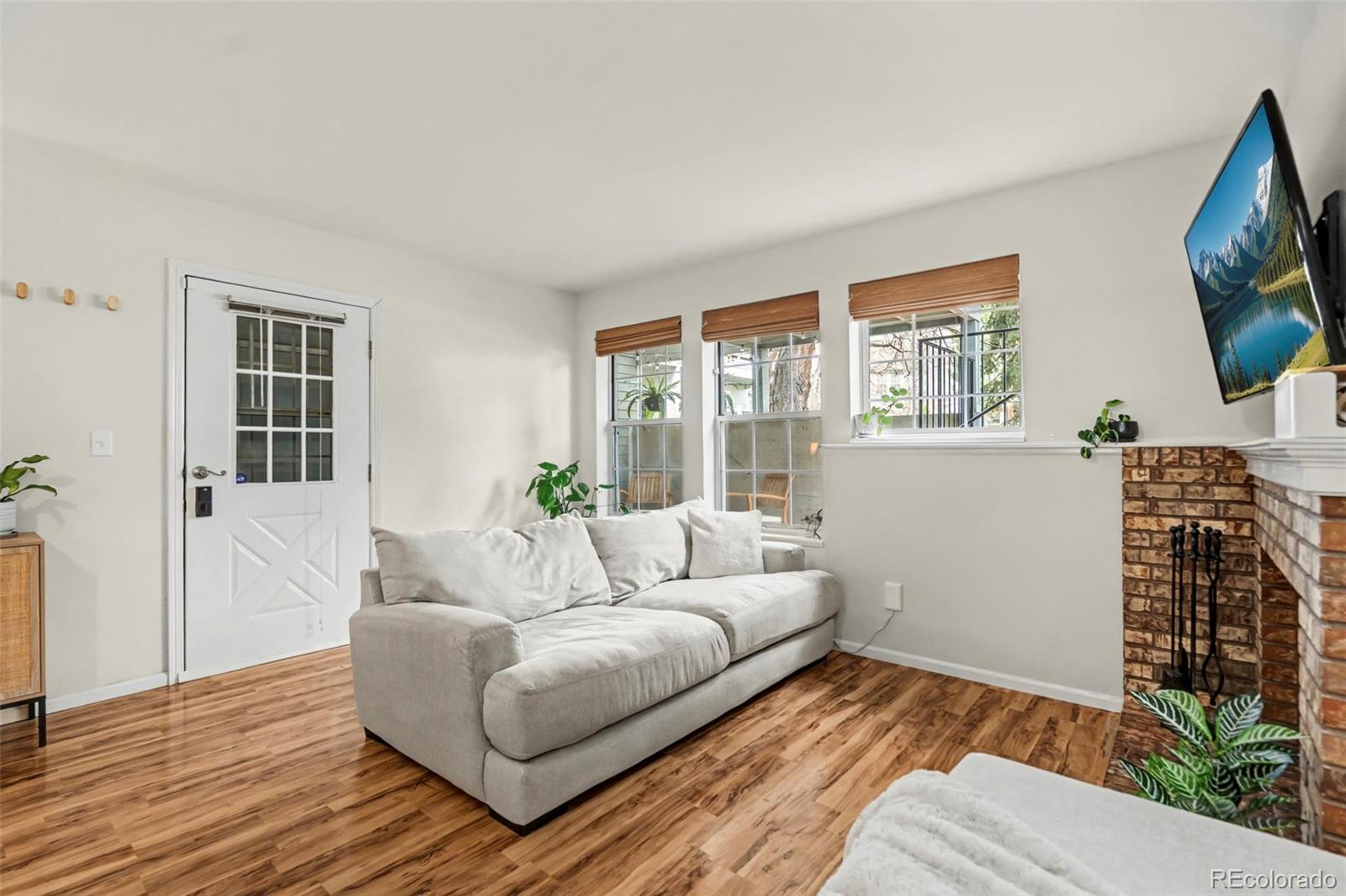 1601 W Swallow Road Unit: 9B