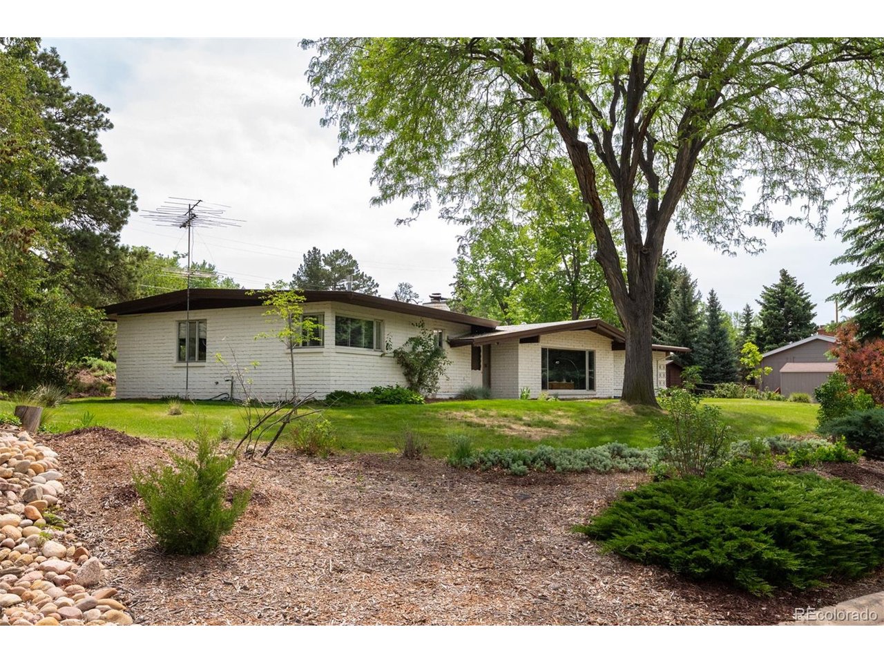 2226 Franklin Rd