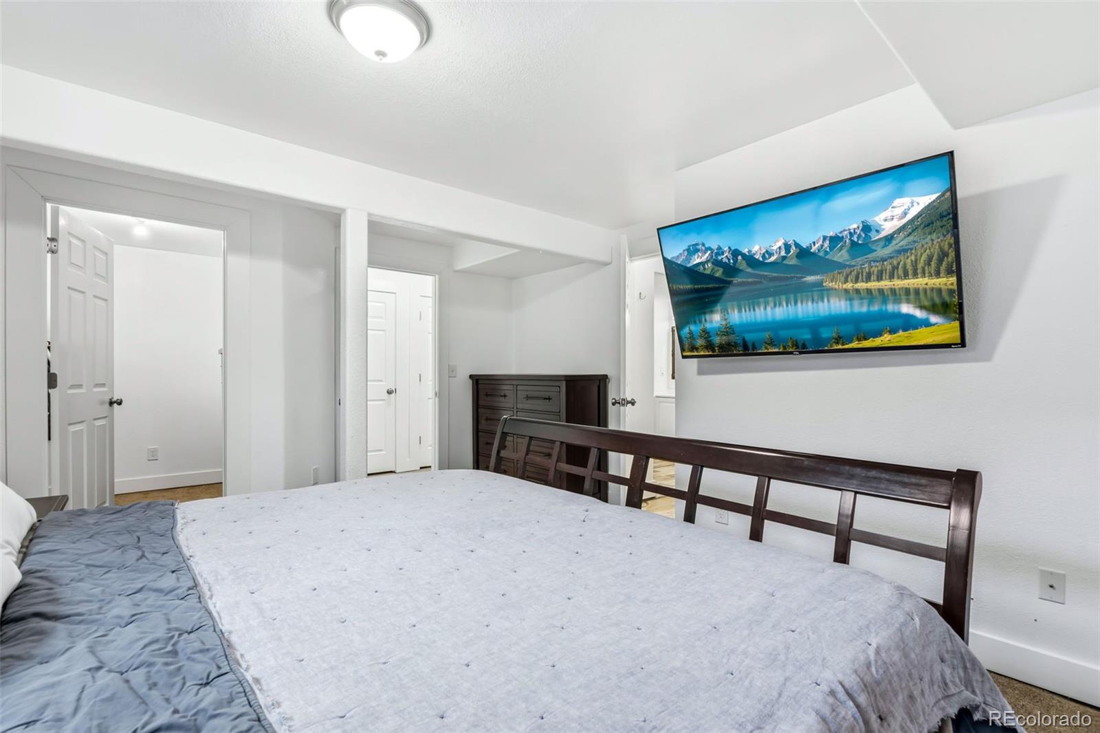 1064 S Edinburgh Drive