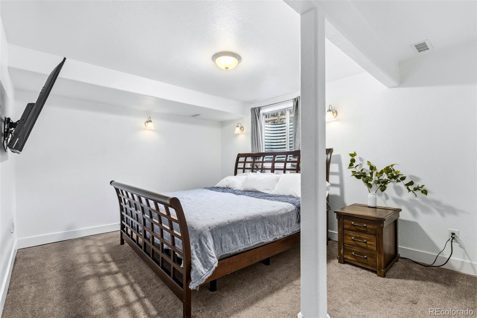 1064 S Edinburgh Drive