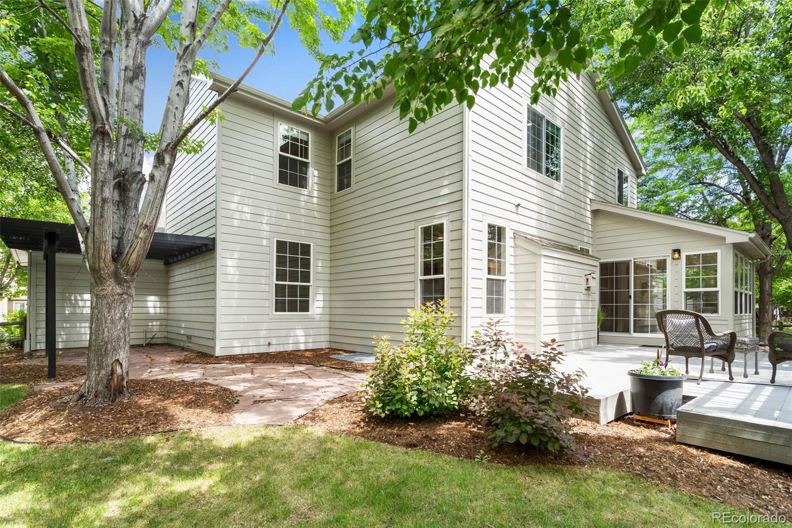 2037 River West Drive