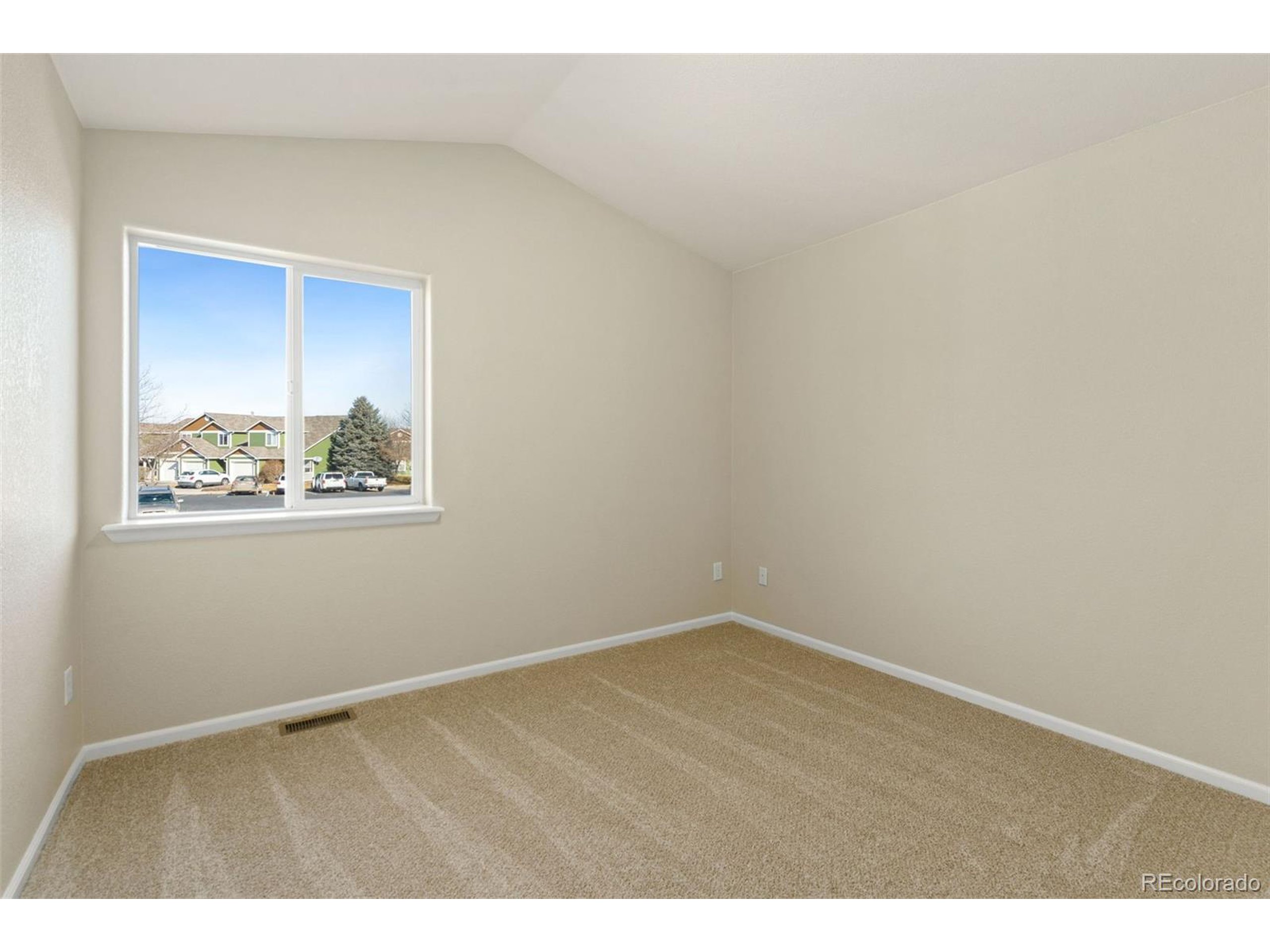 802 Waterglen Dr Unit: L52