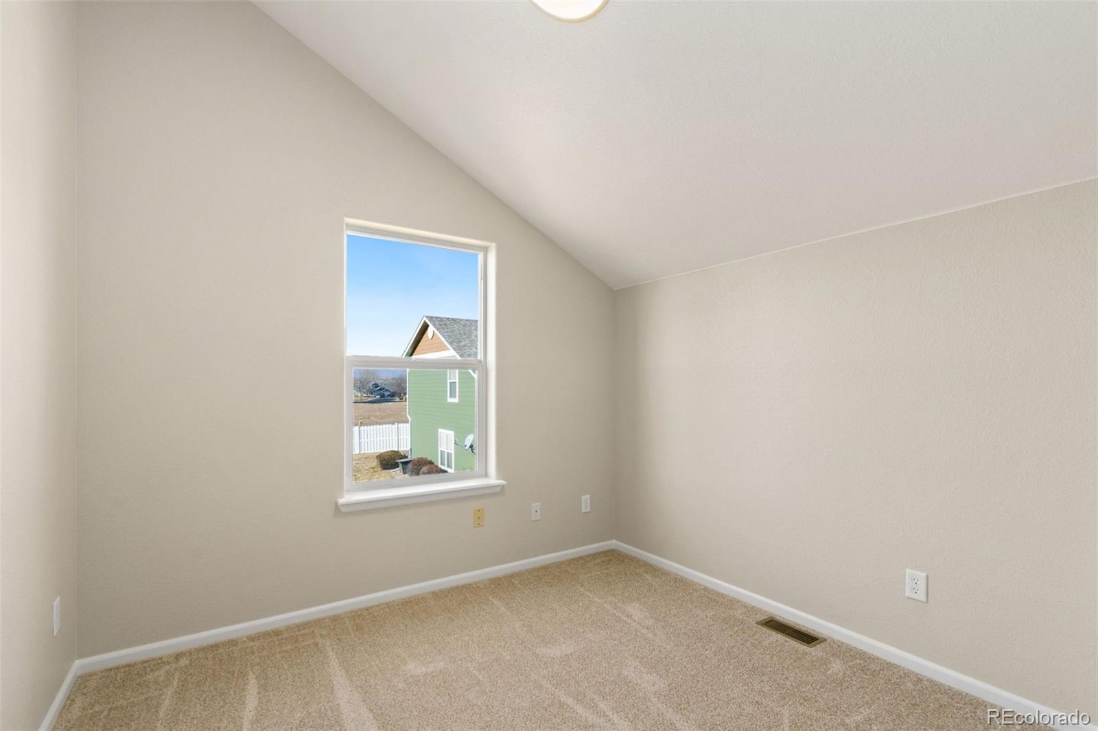 802 Waterglen Drive Unit: L52