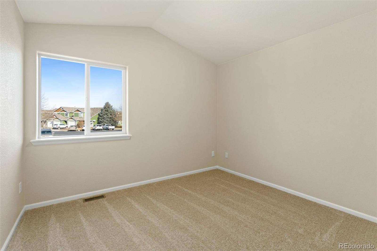 802 Waterglen Drive Unit: L52