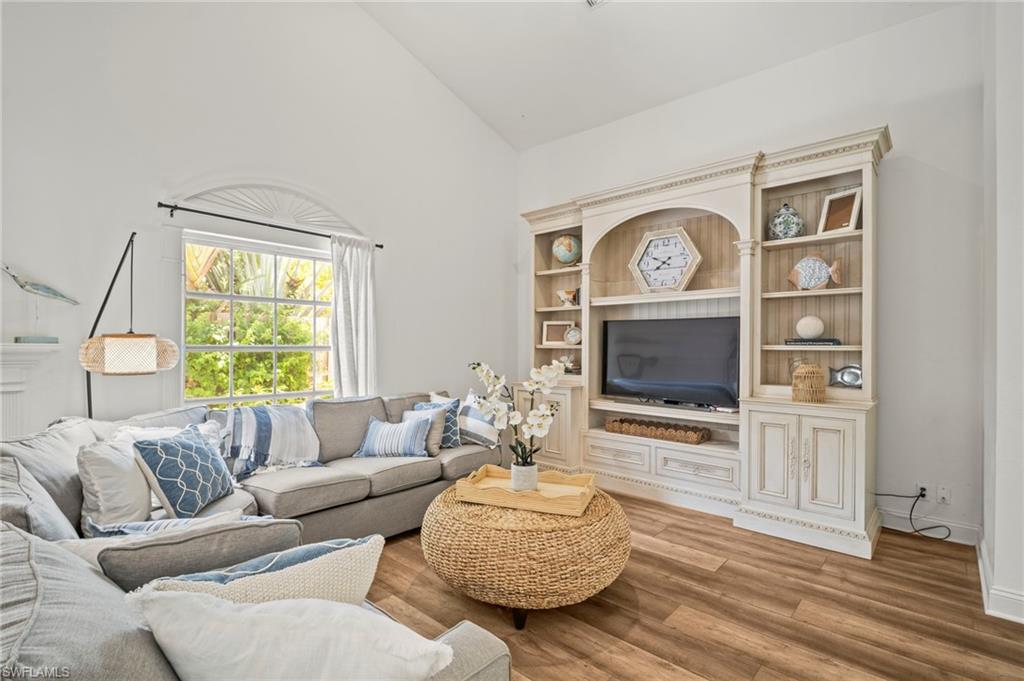 822 Buttonbush LN