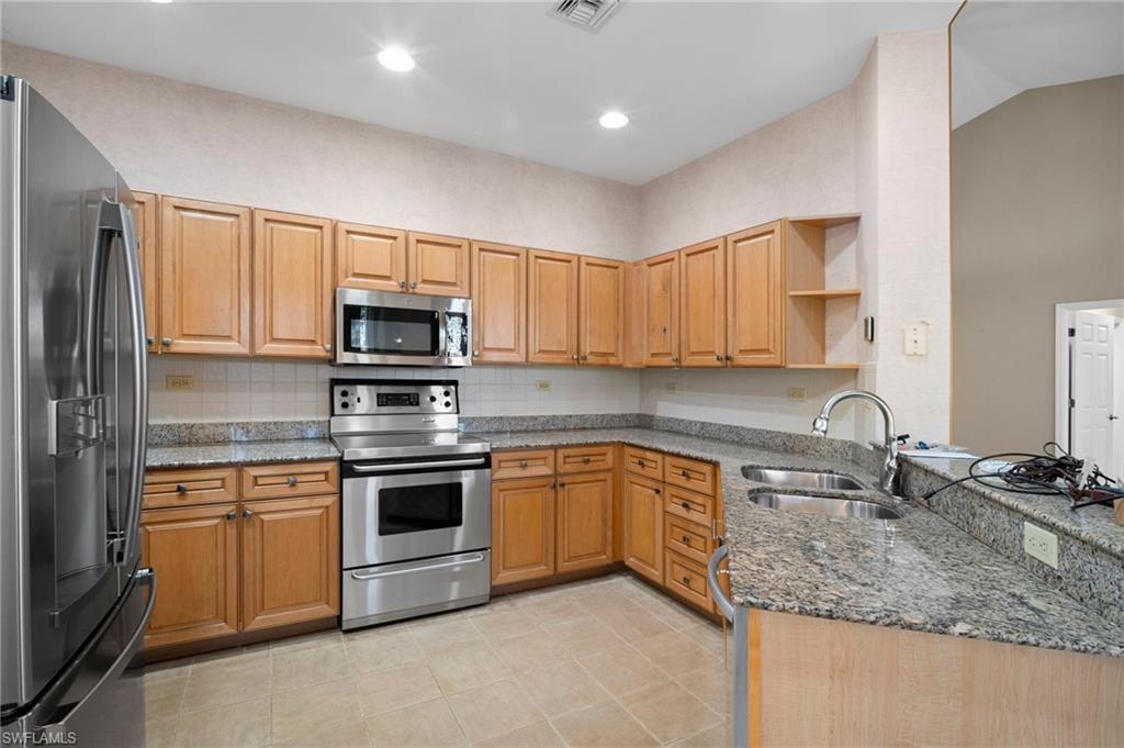 8570 Danbury BLVD # 204