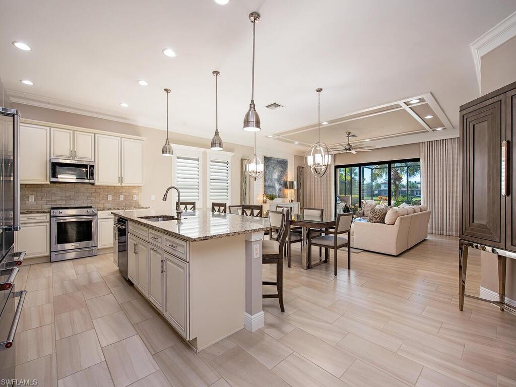 4637 Abaca CIR