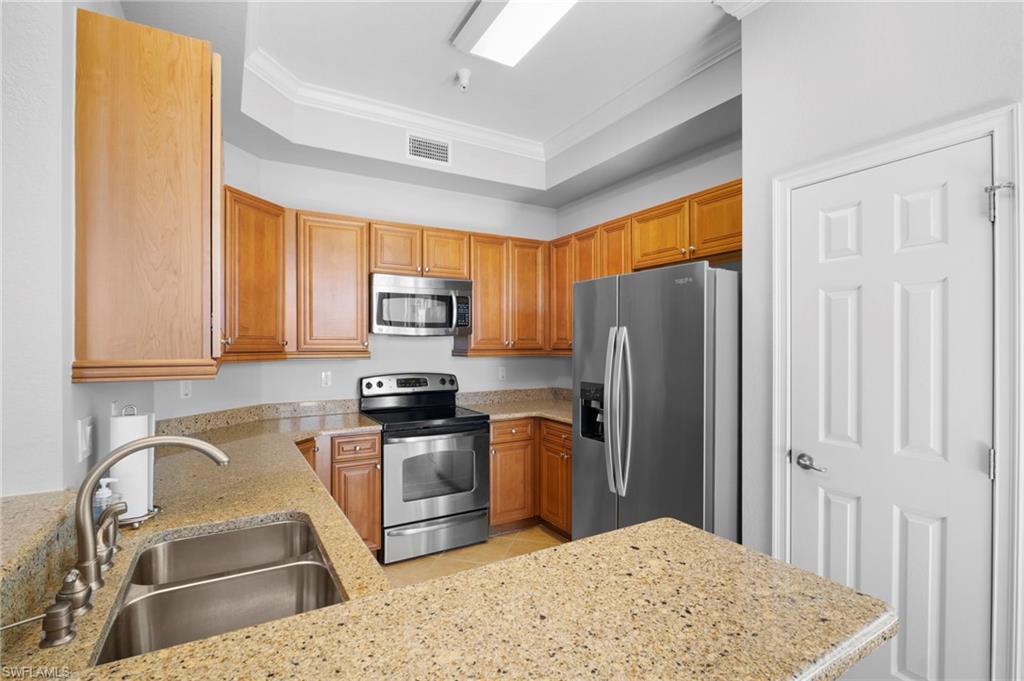 10518 Smokehouse Bay DR # 101