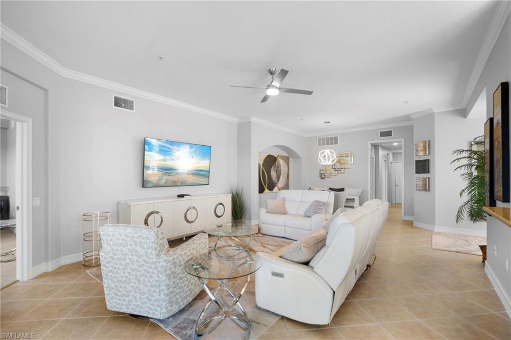 10518 Smokehouse Bay DR # 101