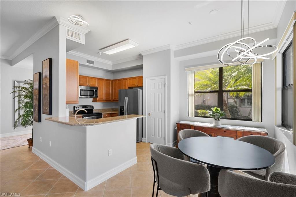 10518 Smokehouse Bay DR # 101