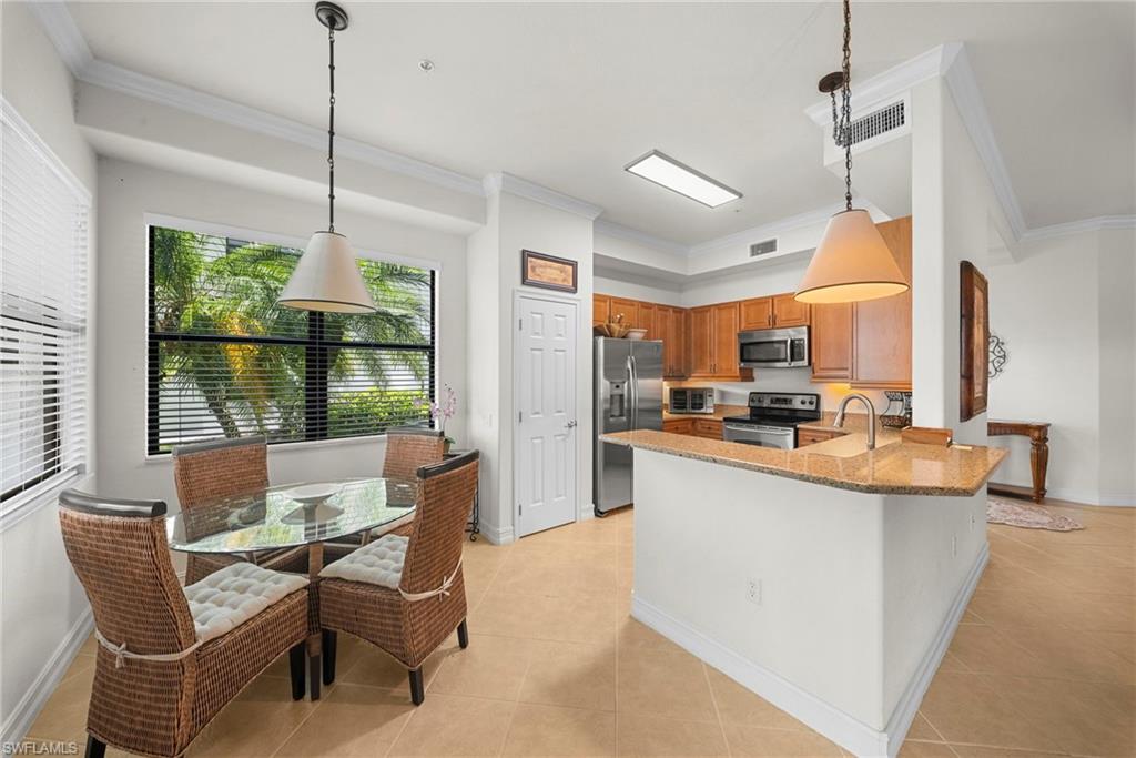 10478 Smokehouse Bay DR 102