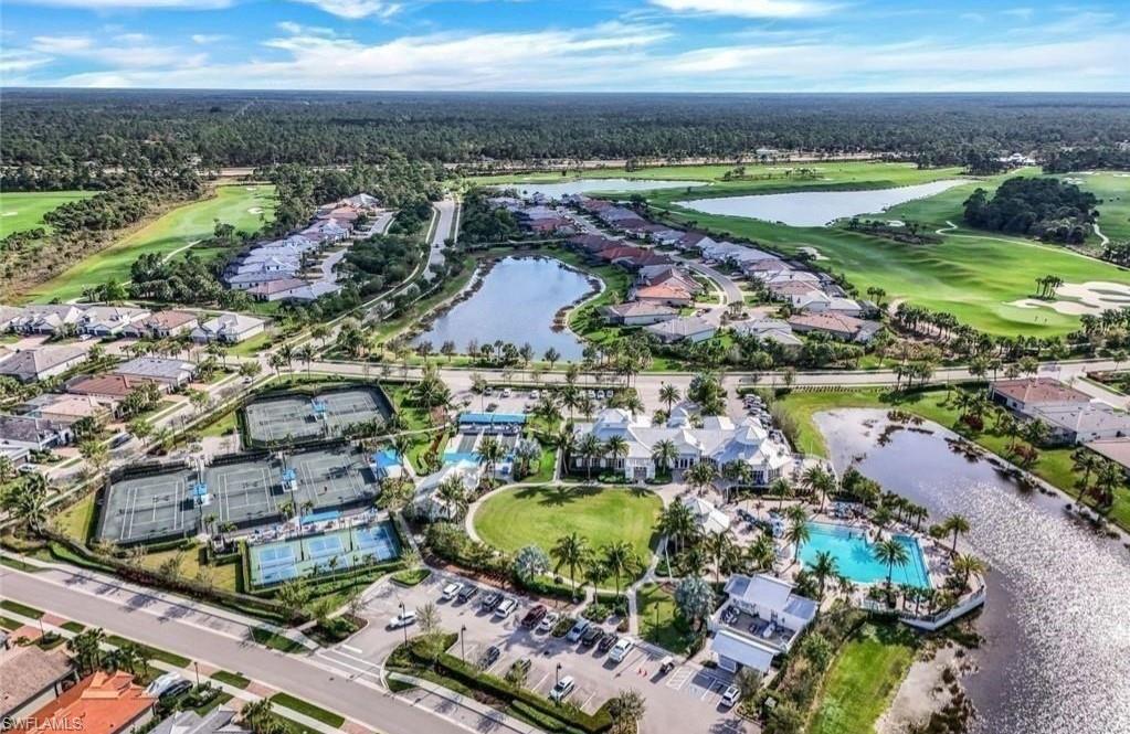 9811 Everglades DR