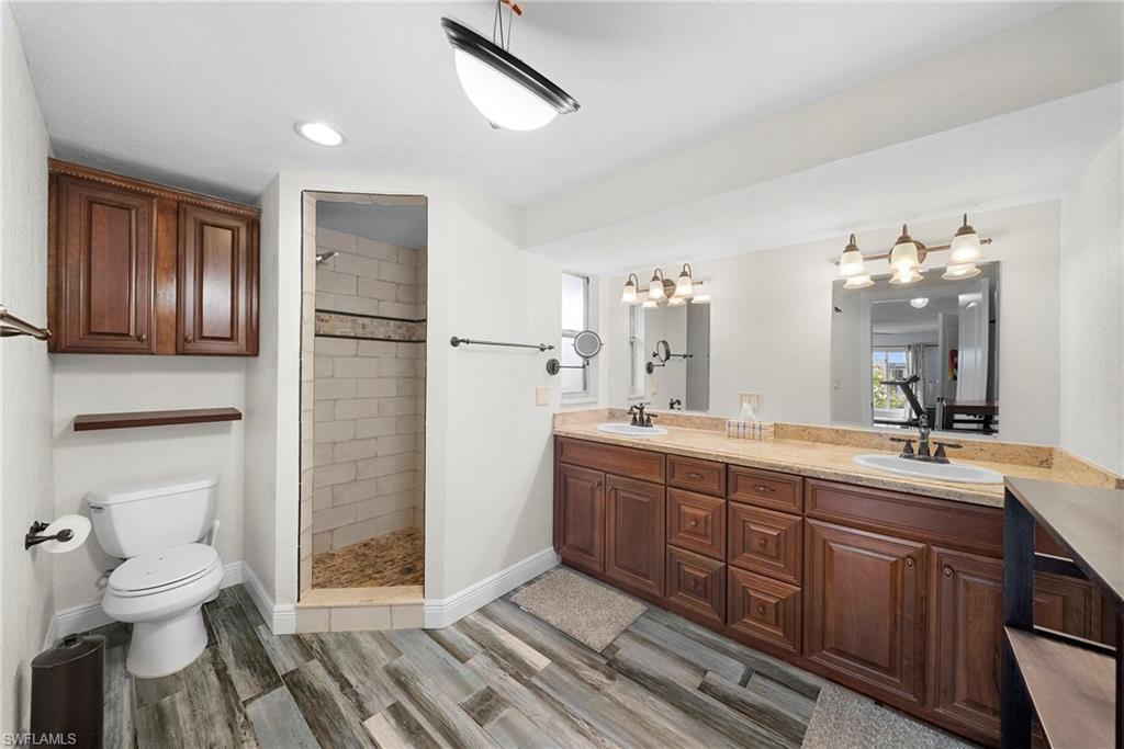 4320 Gulf CIR