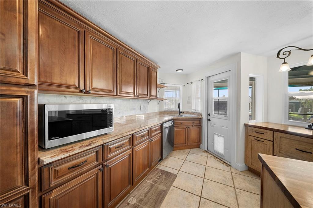 4320 Gulf CIR