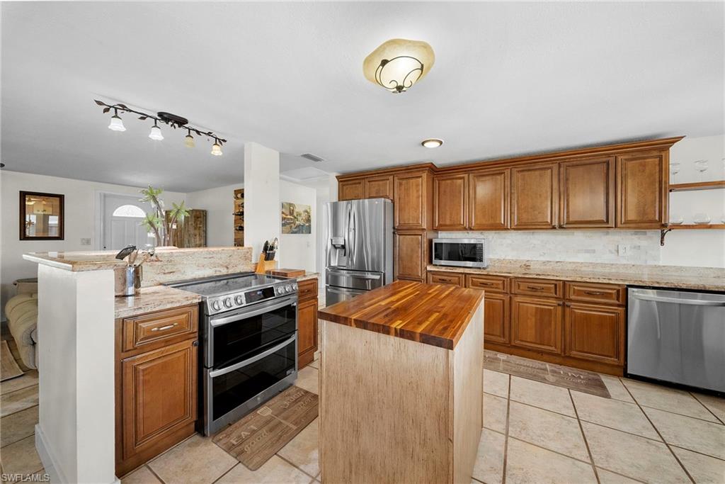 4320 Gulf CIR