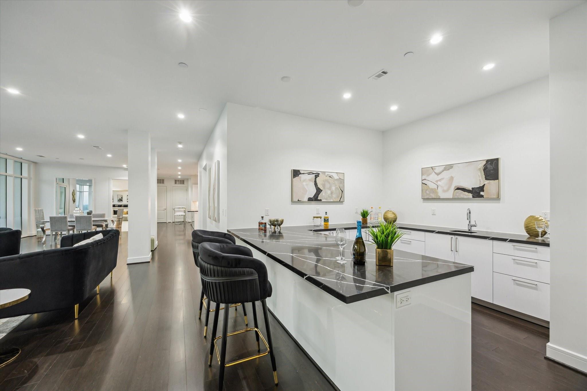 4521 San Felipe Street # 5 Unit: 2304-5