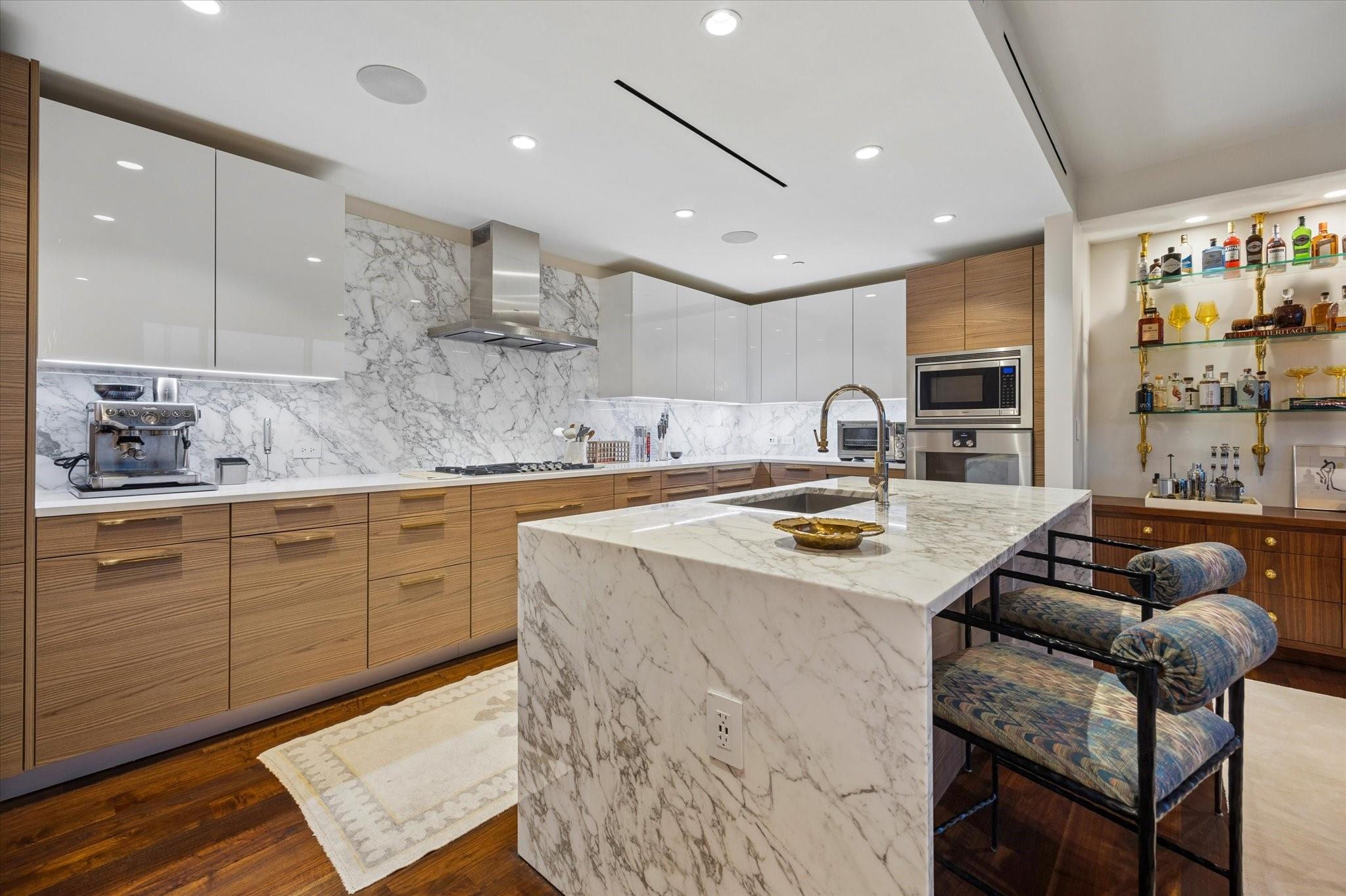 3433 Westheimer Road # 504