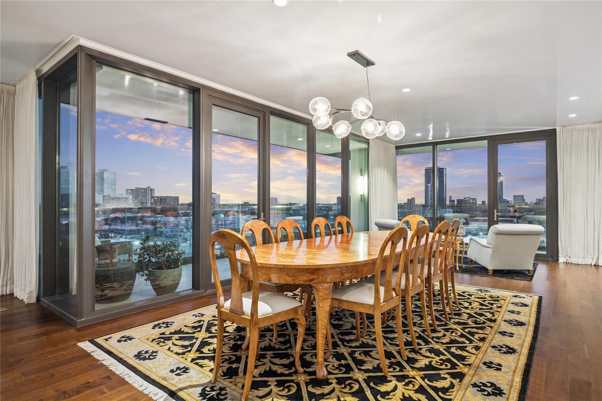 3433 Westheimer Road # 1404