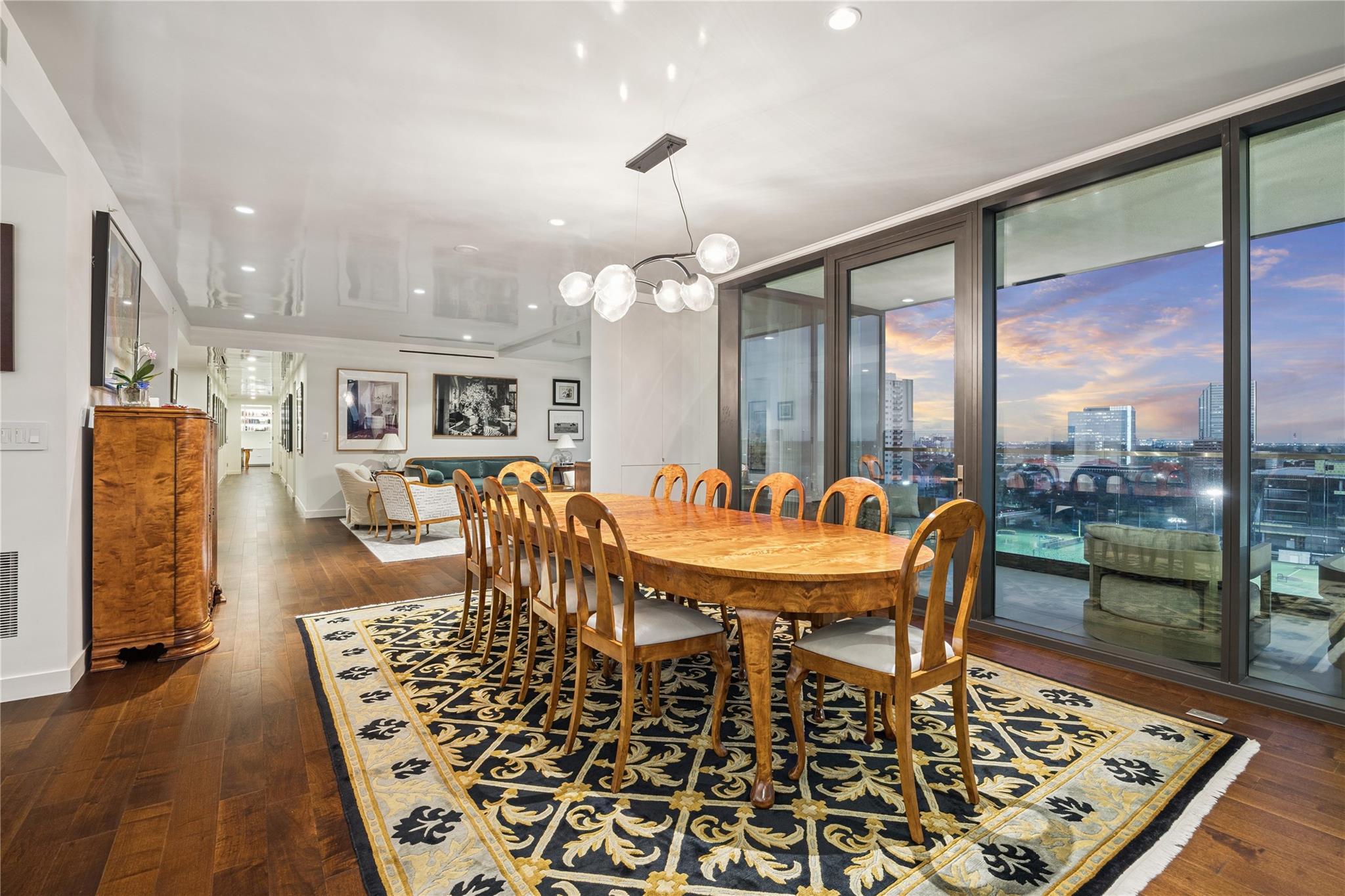 3433 Westheimer Road # 1404