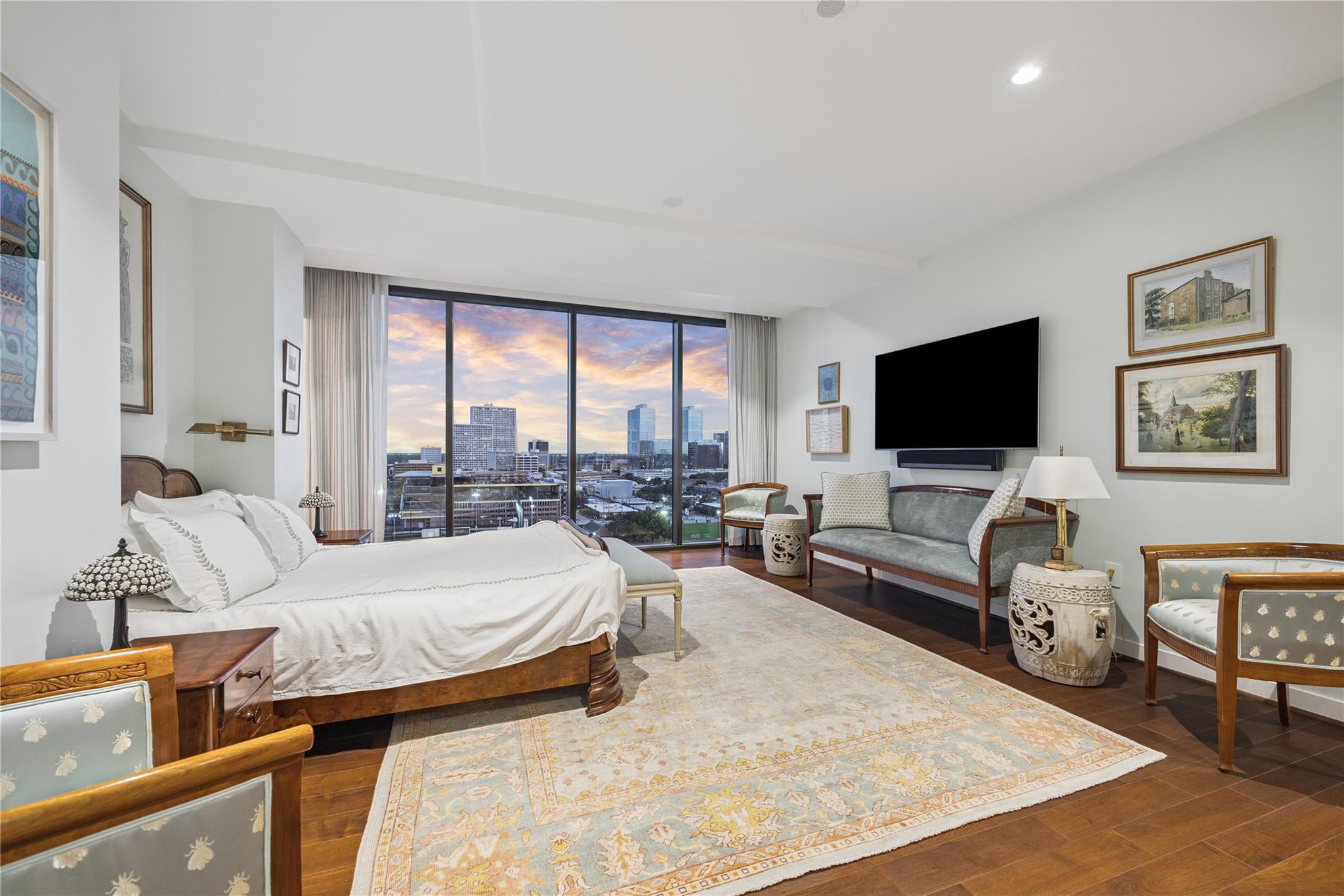 3433 Westheimer Road # 1404