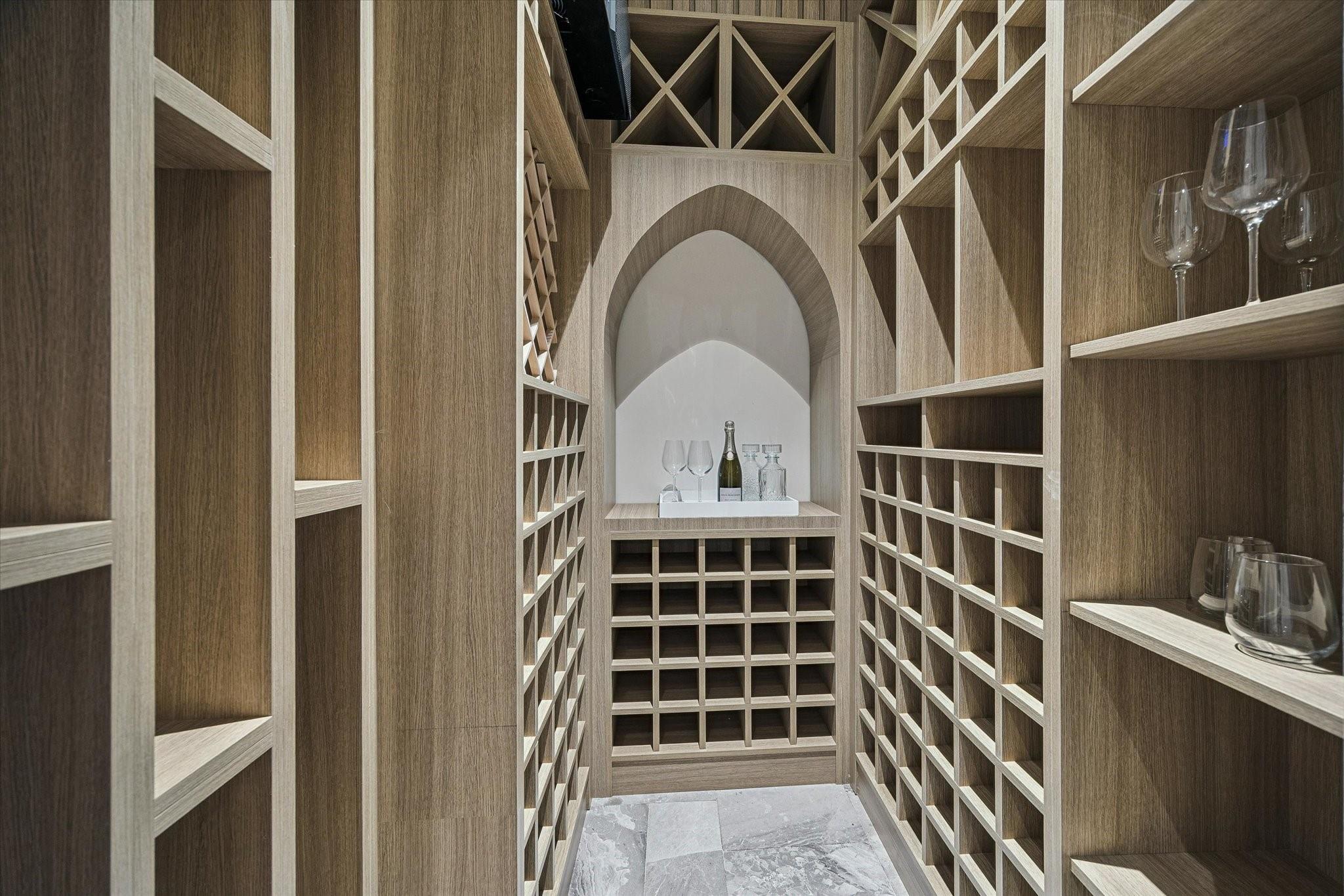 1275 S Post Oak Lane # 2502