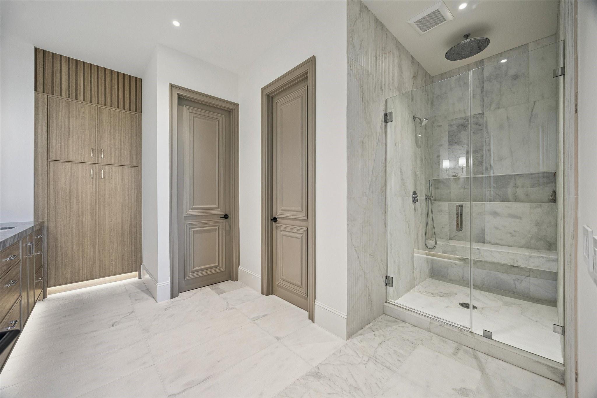 1275 S Post Oak Lane # 2502