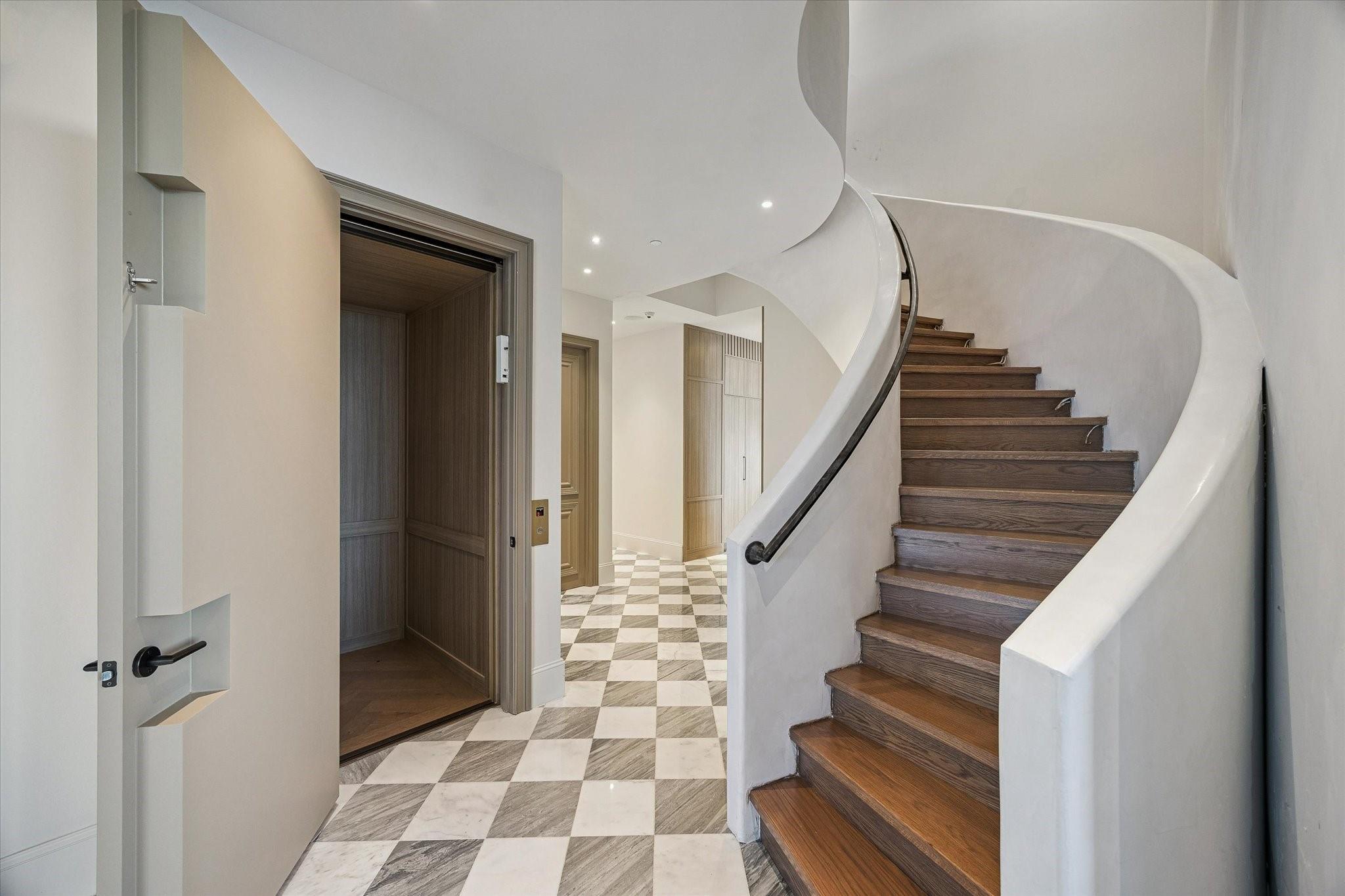 1275 S Post Oak Lane # 2502